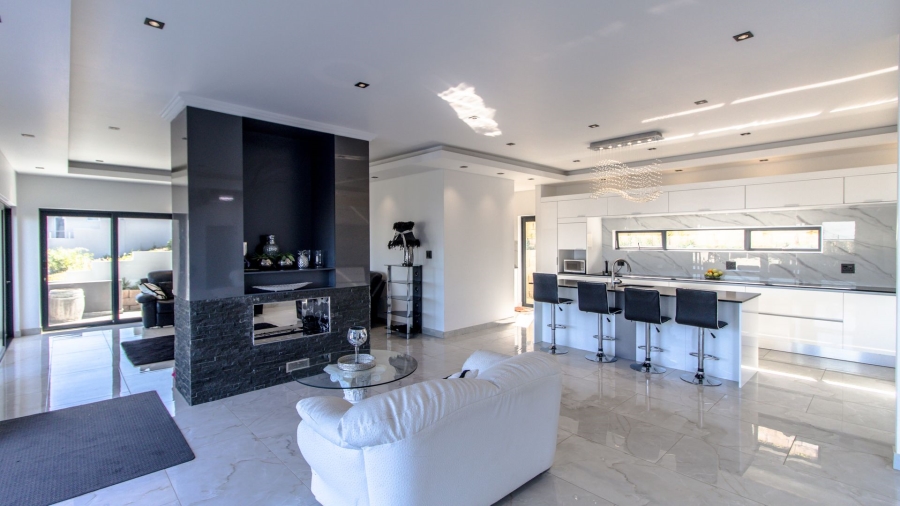 5 Bedroom Property for Sale in Fairhaven Country Estate Western Cape